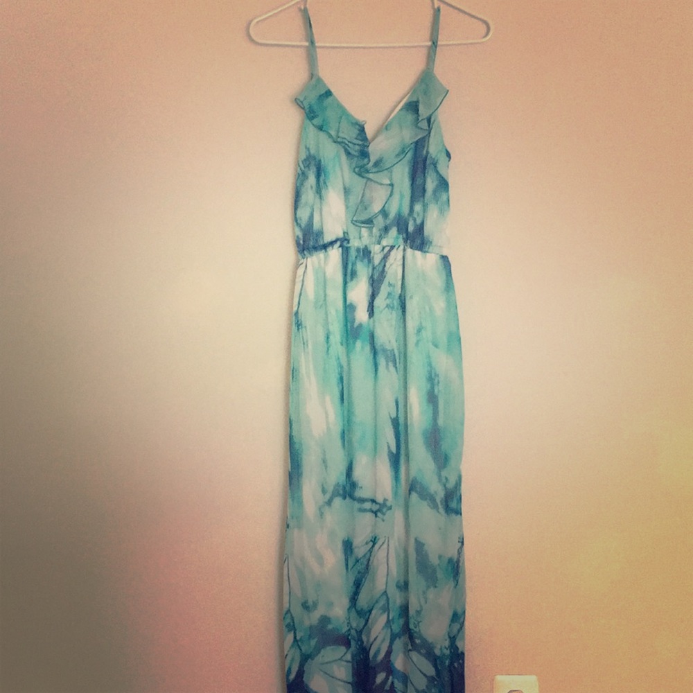 Tropical Print Maxi Dress
